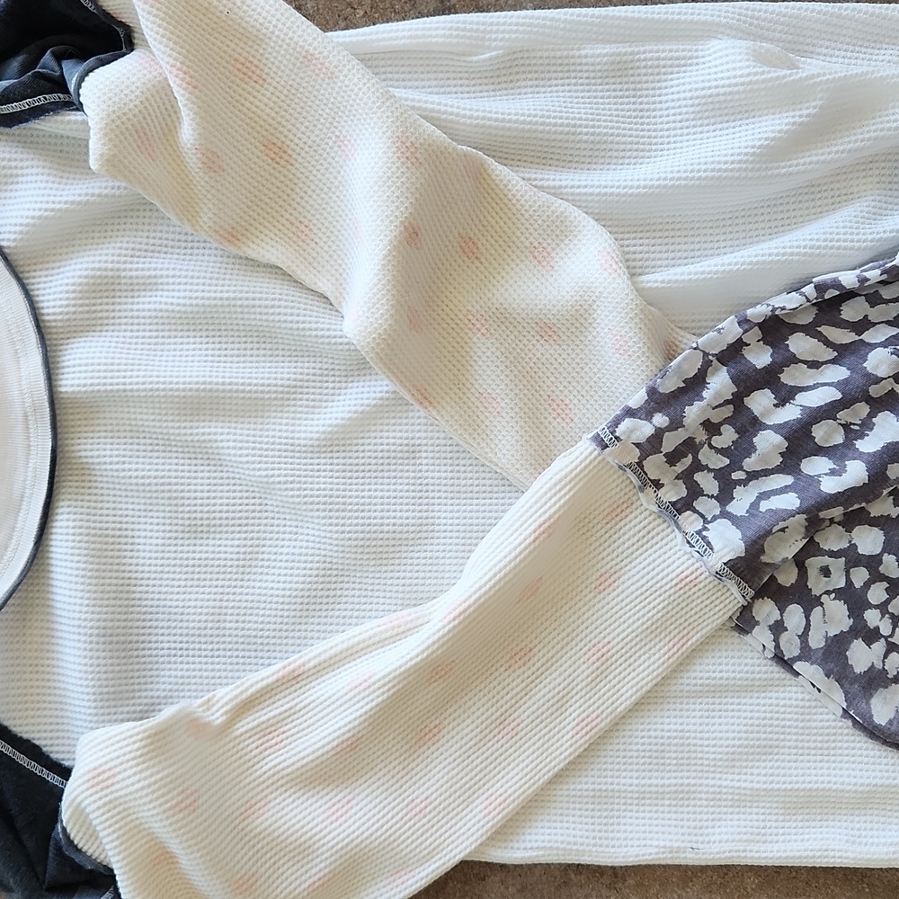 NWOT..Free People thermal top - Picture 2 of 7